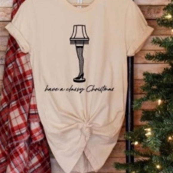 NWT•XL-2X•Classy Christmas Leg Lamp Top - Picture 3 of 14
